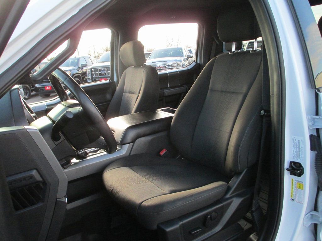 Used 2019 Ford F150 XLT w/ Equipment Group 302A Luxury image 16