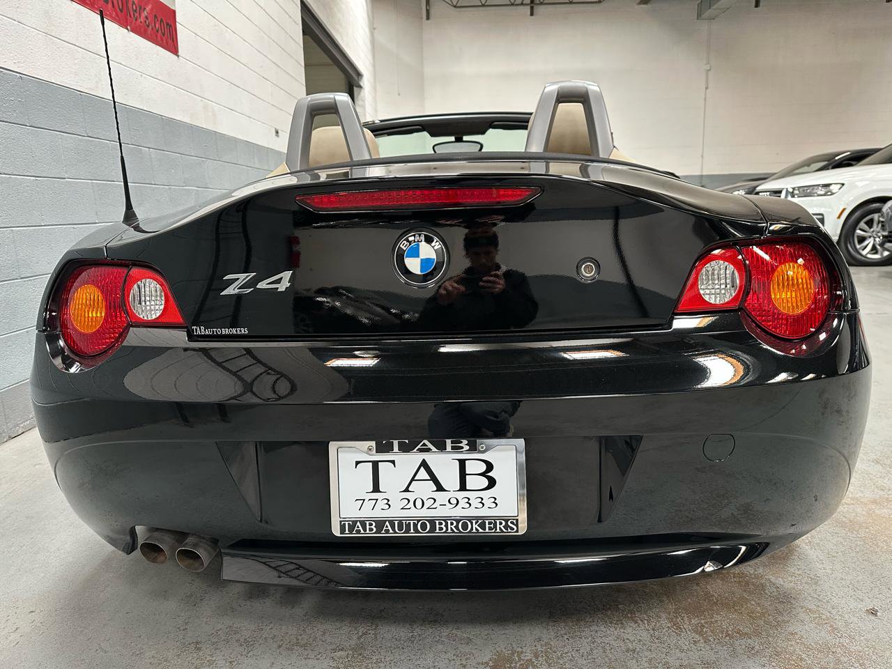 Used 2003 BMW Z4 2.5i image 4