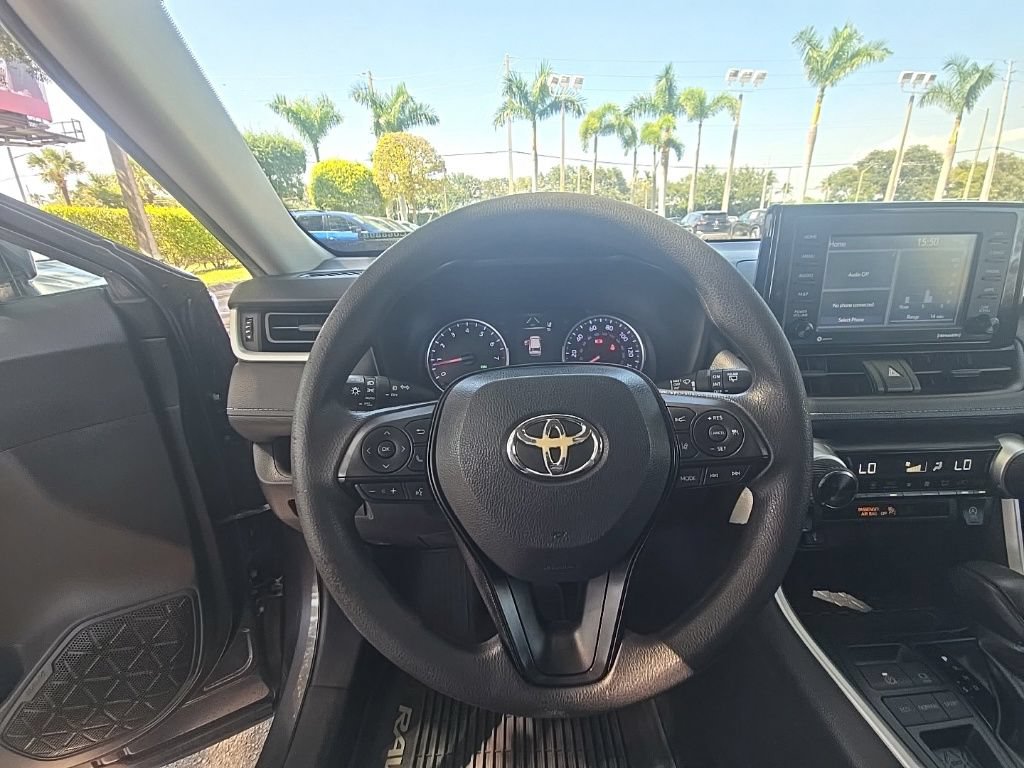 Used 2020 Toyota RAV4 XLE FWD image 20