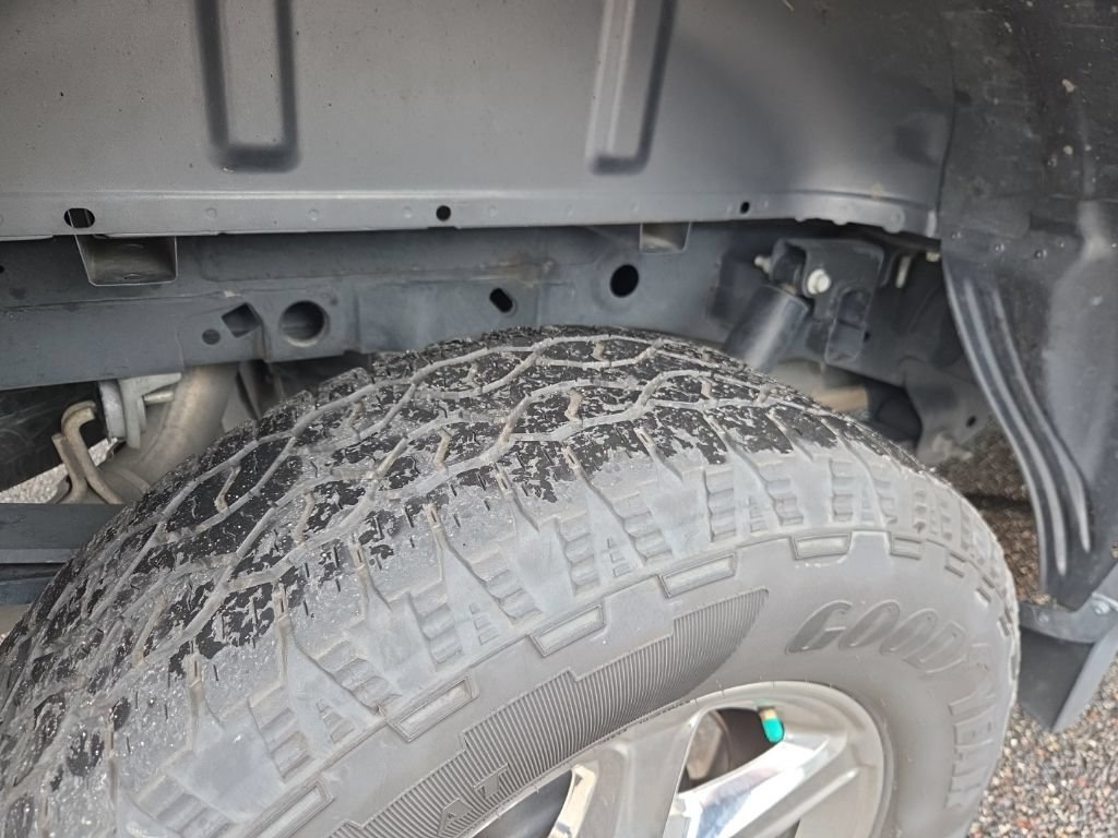 Used 2025 Ford F150 Lariat AWD/4WD image 47