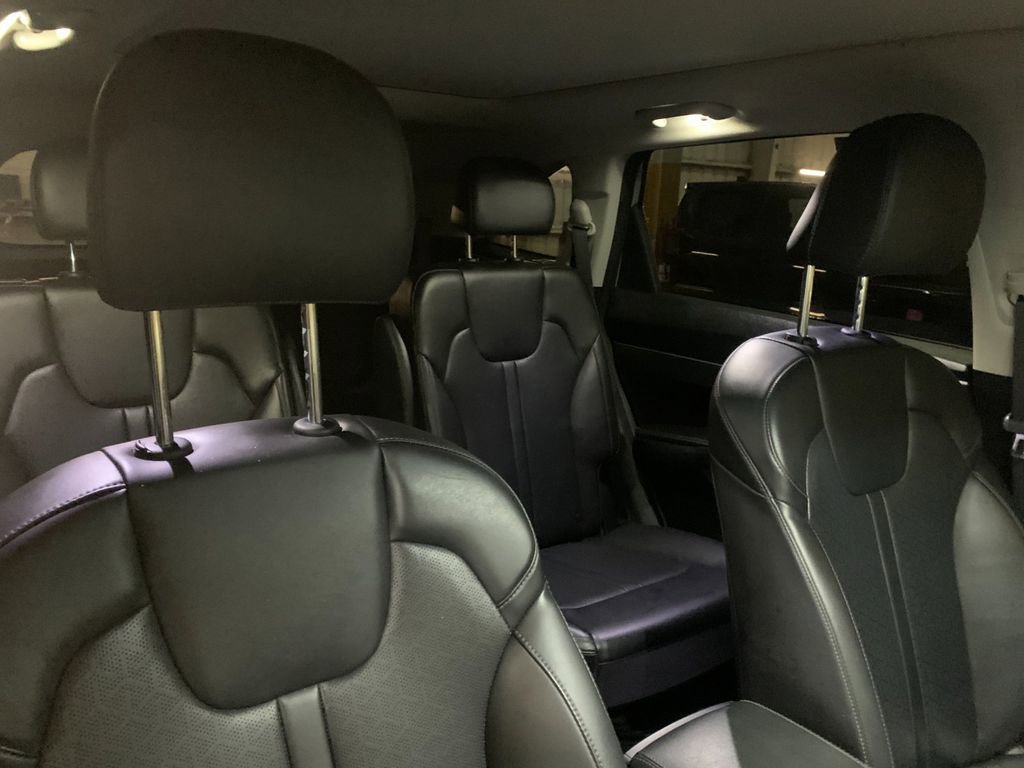 Used 2023 Kia Sorento EX w/ Panoramic Sunroof Package FWD image 20