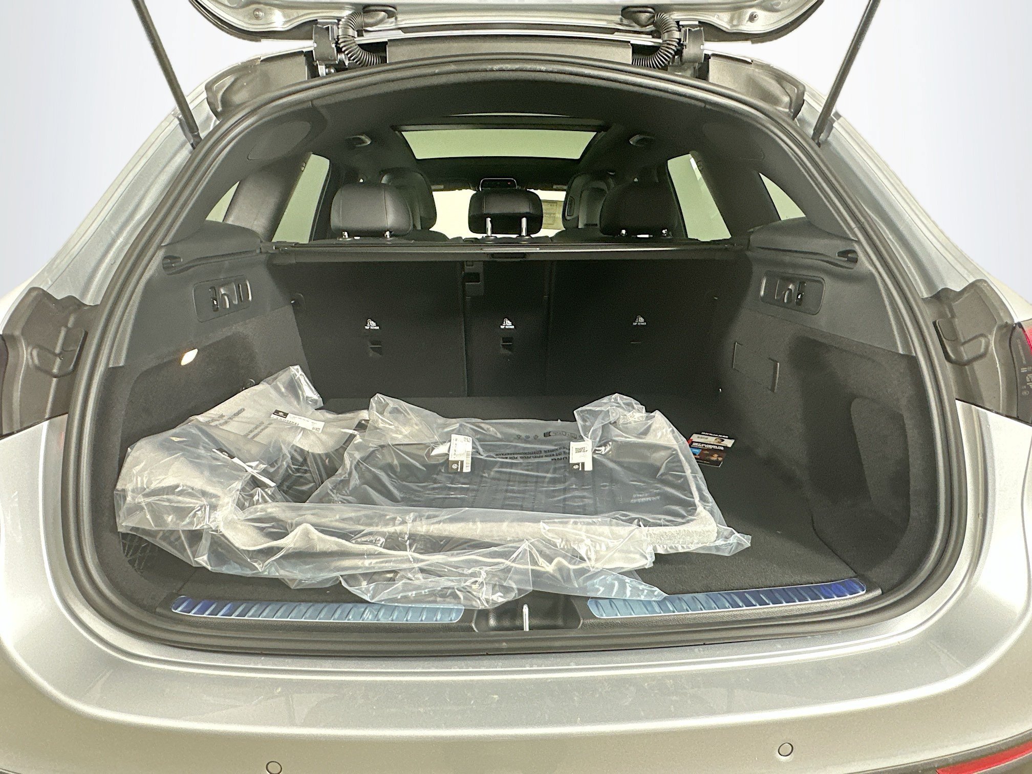 Used 2026 Mercedes-Benz GLC 300 4MATIC image 30