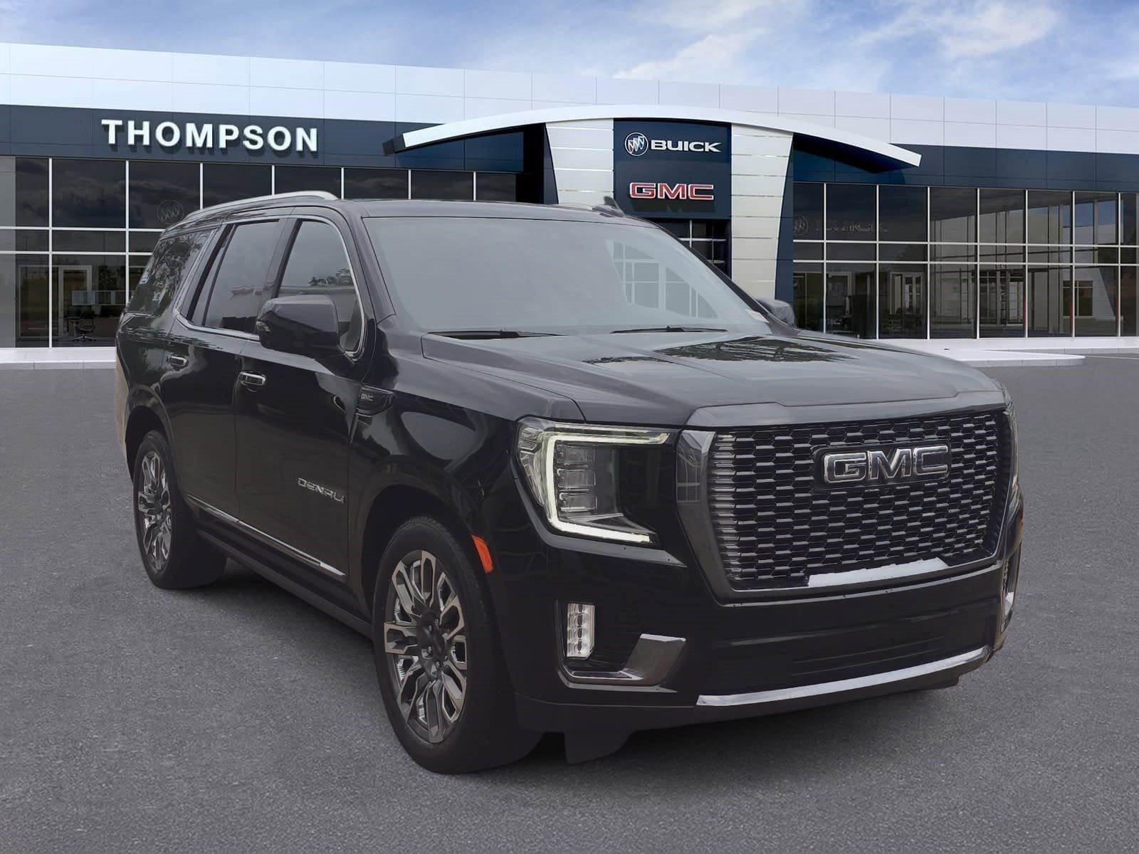 Used 2023 GMC Yukon Denali Ultimate AWD/4WD image 1