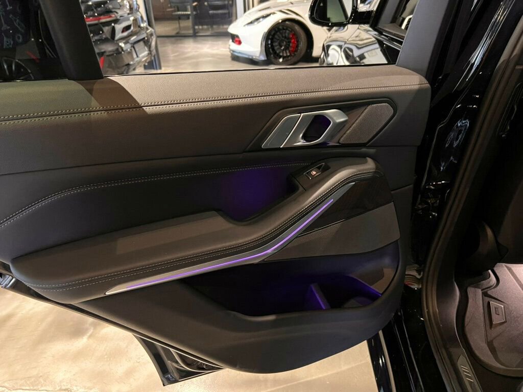 Used 2023 BMW X5 xDrive40i w/ M Sport Package image 25