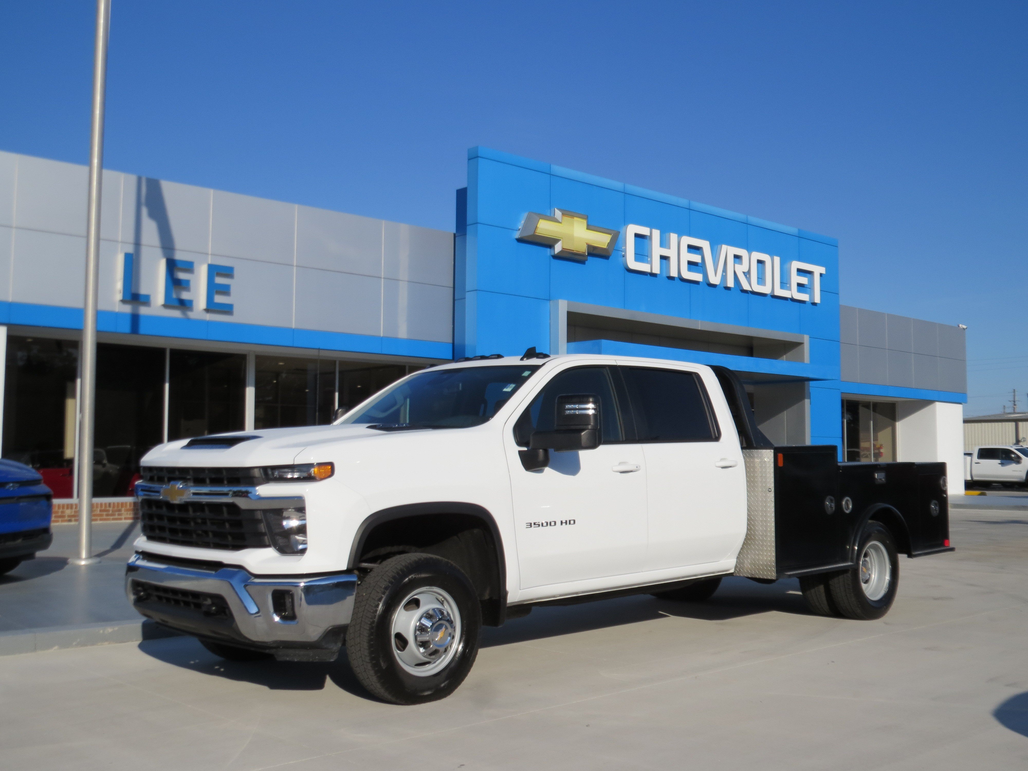 Used 2026 Chevrolet Silverado 3500 LT w/ Convenience Package AWD/4WD video 1