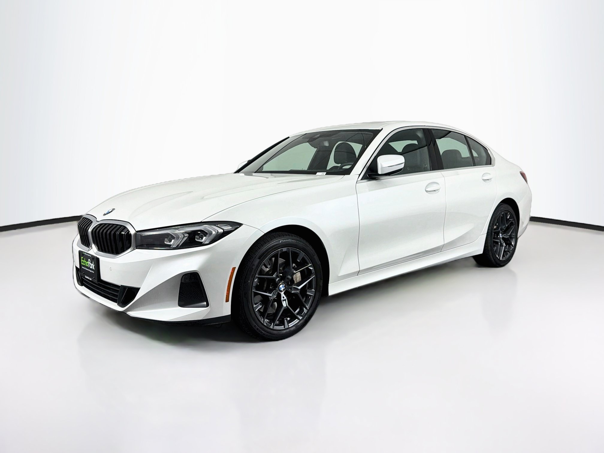 Used 2026 BMW 330i xDrive Sedan AWD/4WD image 3