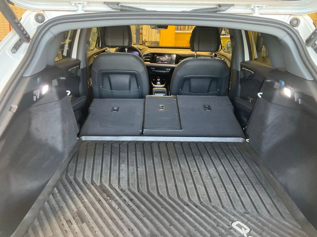 Used 2022 Audi Q4 e-tron Prestige AWD/4WD image 30