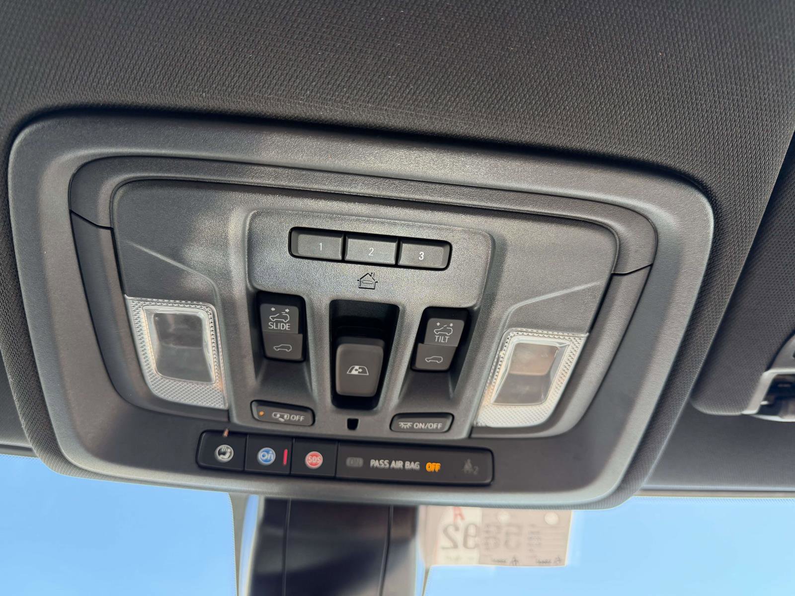 Used 2022 Chevrolet Silverado 3500 High Country w/ Safety Package II image 34