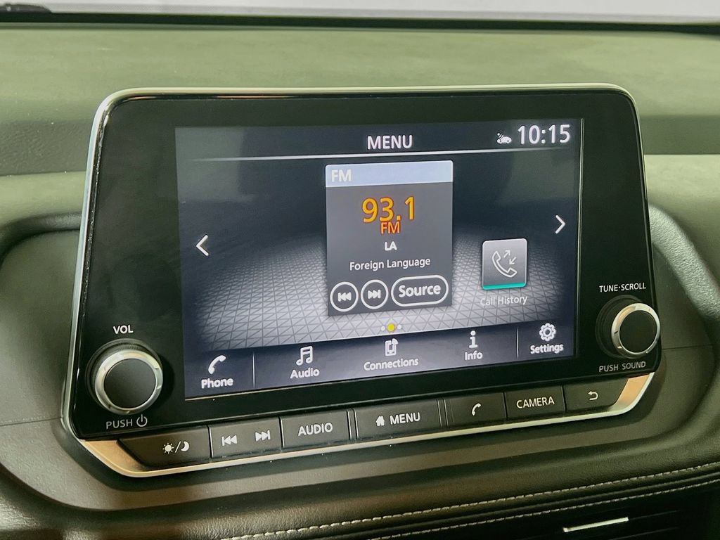 Used 2025 Nissan Rogue SV AWD/4WD image 13