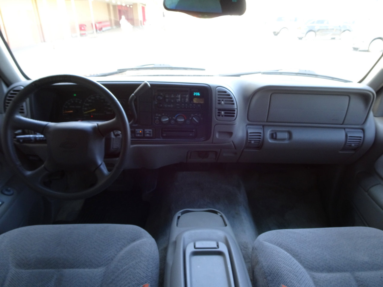 Used 1999 Chevrolet Tahoe 4WD 2-Door w/ Preferred Equipment Group image 15