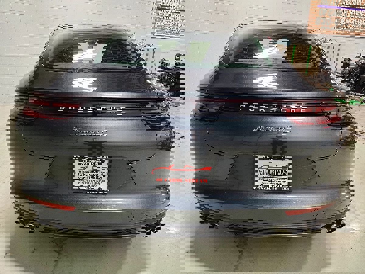 Used 2018 Porsche Panamera 4S image 4