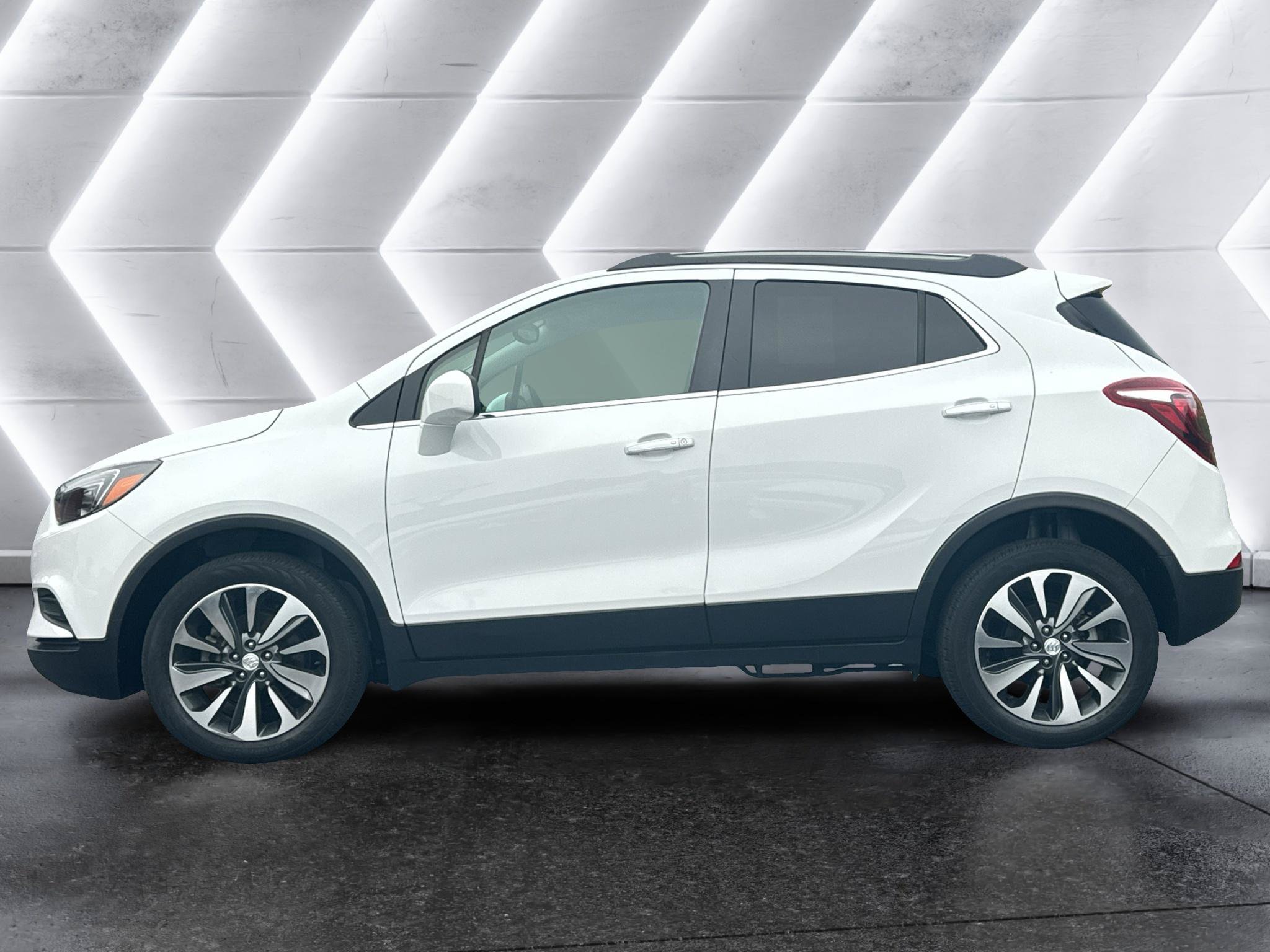 Used 2022 Buick Encore Preferred w/ Safety Package AWD/4WD image 8