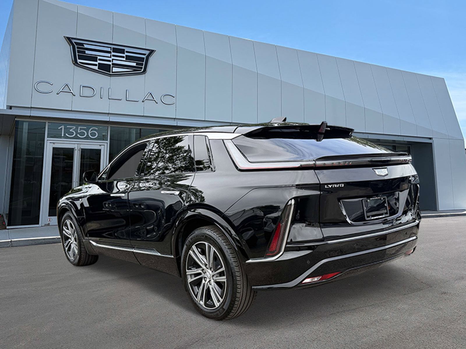 Certified 2024 Cadillac Lyriq Luxury RWD image 4