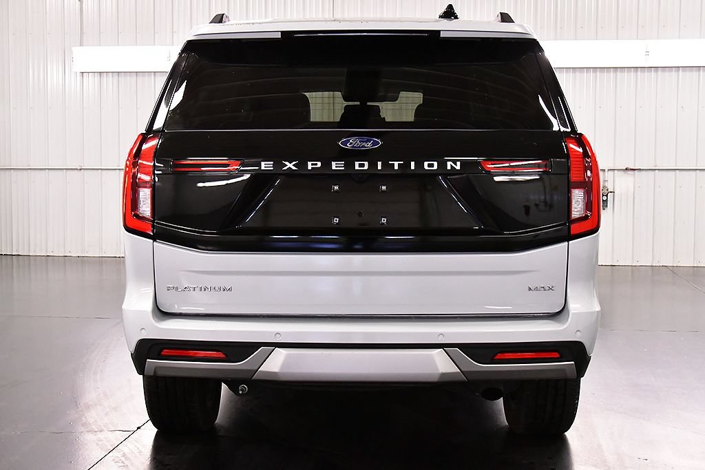 Used 2025 Ford Expedition Max Platinum w/ Driver's Package AWD/4WD image 6
