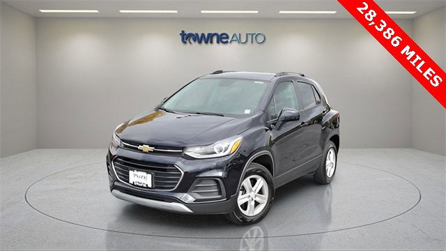 Used 2022 Chevrolet Trax LT w/ LT Convenience Package image 1