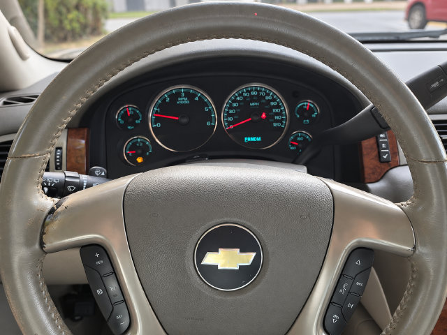 Used 2013 Chevrolet Tahoe LT w/ Texas Edition RWD image 29