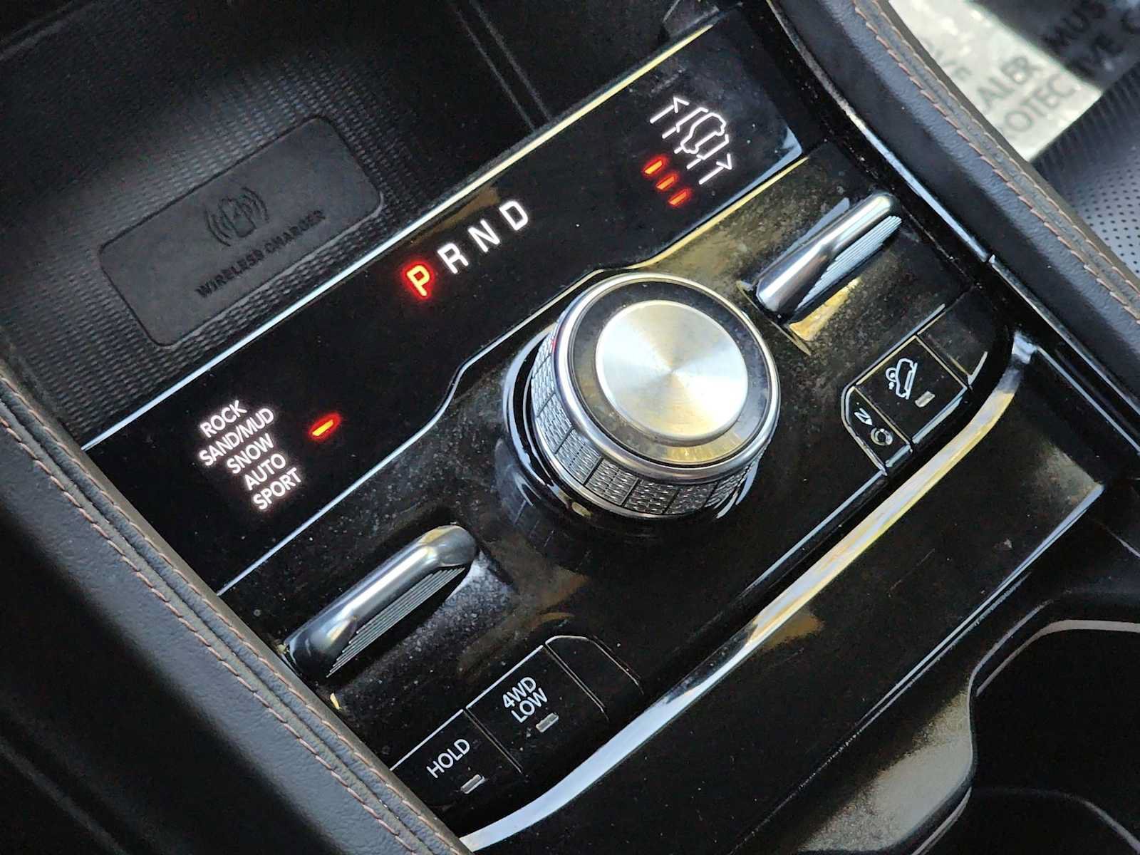 Used 2022 Jeep Grand Cherokee Summit AWD/4WD image 21