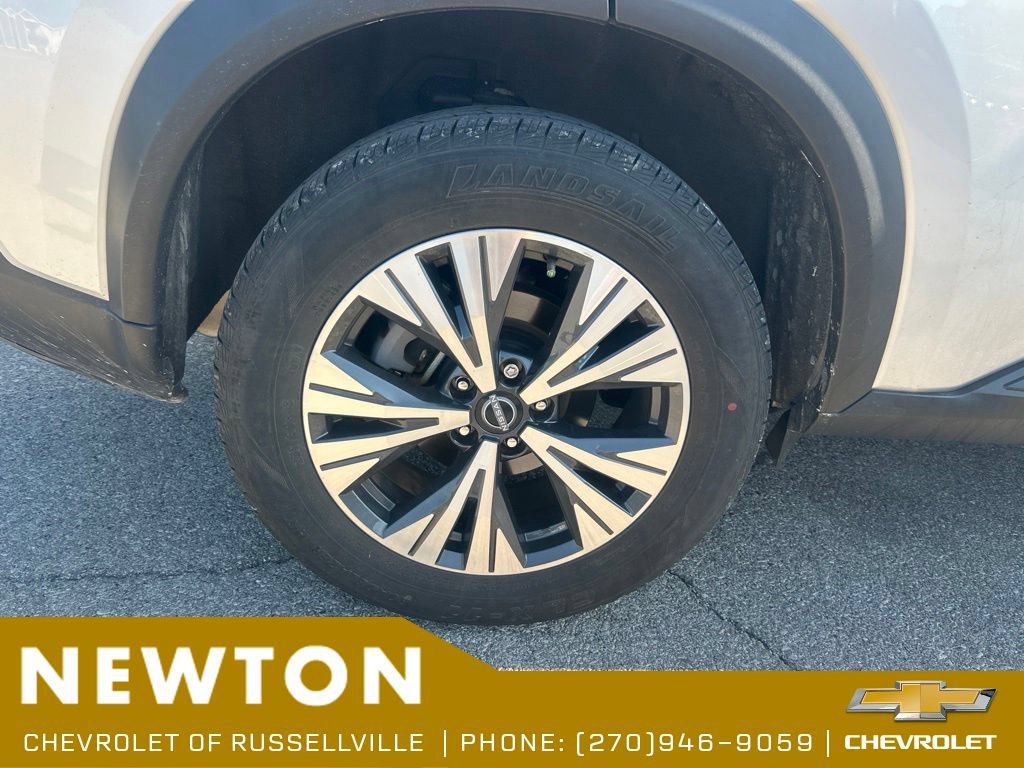 Used 2023 Nissan Rogue SV AWD/4WD image 17