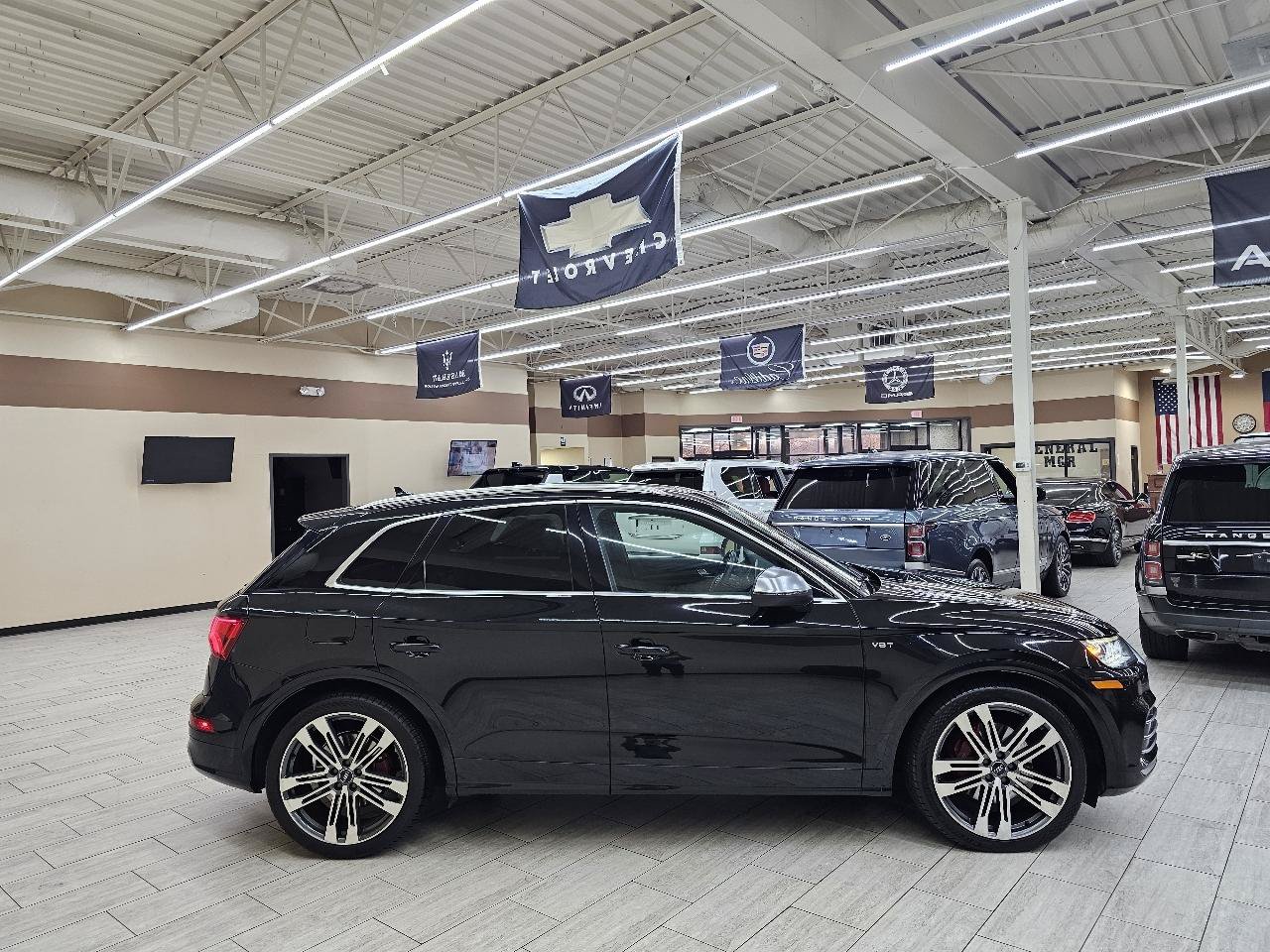 Used 2018 Audi SQ5 Premium Plus w/ S Sport Package AWD/4WD image 5