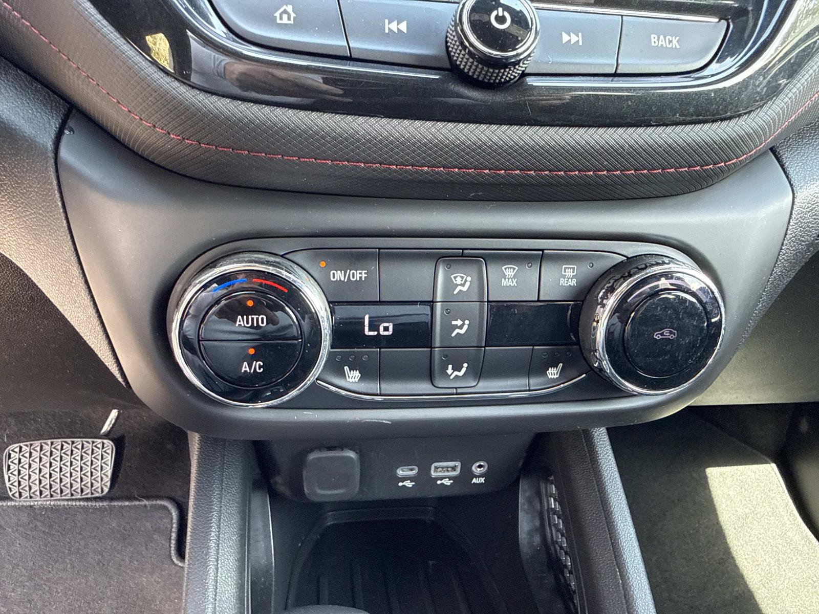 Used 2021 Chevrolet TrailBlazer RS w/ Convenience Package FWD image 25