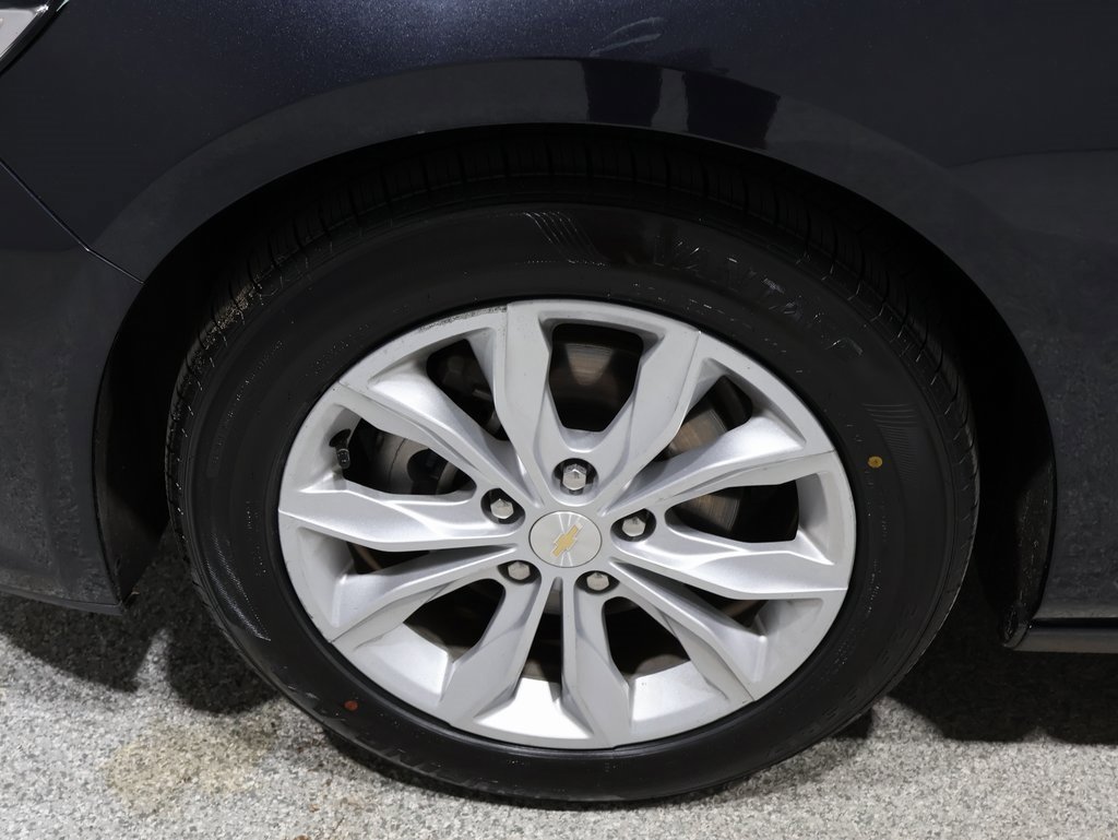 Used 2023 Chevrolet Malibu LT image 9