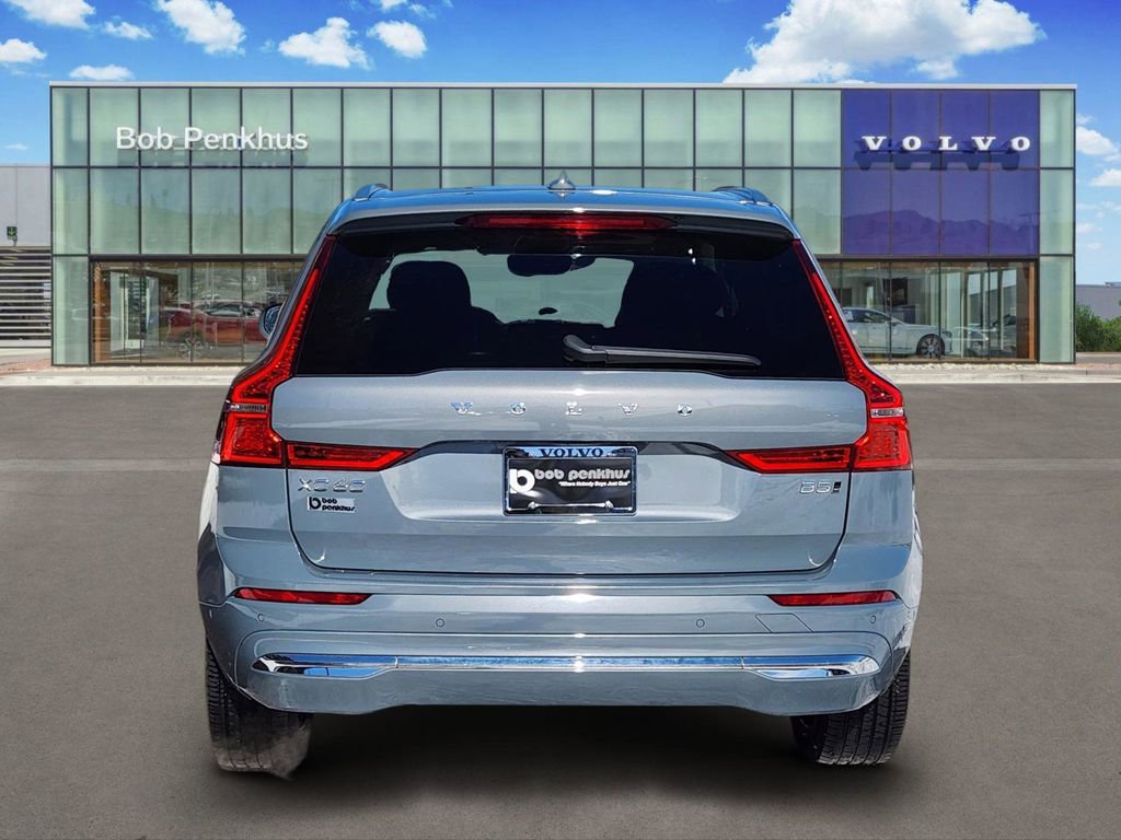 Used 2023 Volvo XC60 B5 Plus image 26