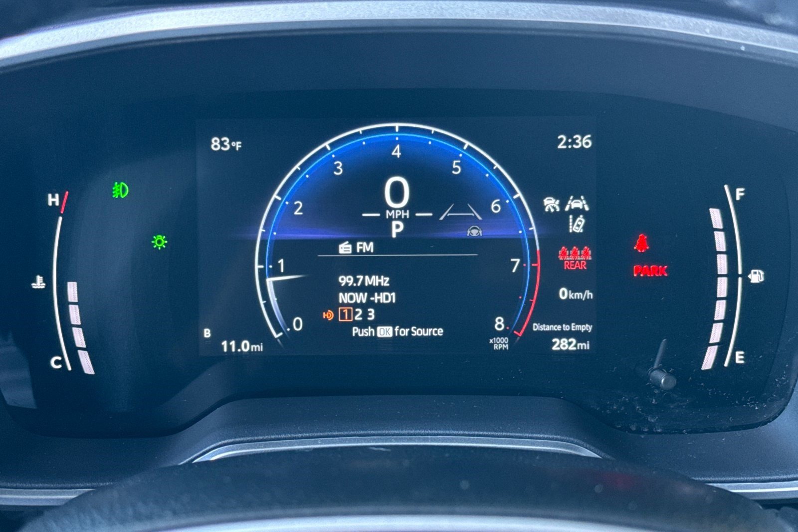 Used 2023 Toyota Corolla Cross XLE w/ Convenience Package FWD image 22