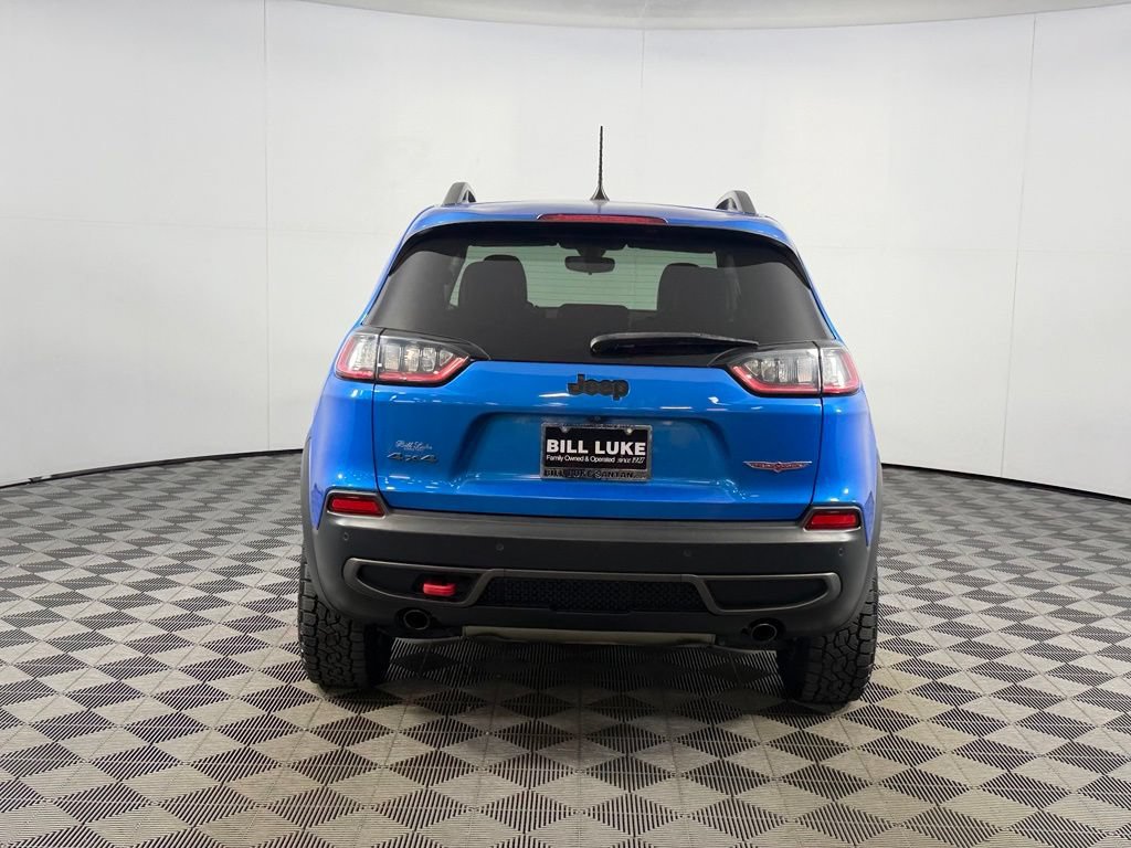 Used 2019 Jeep Cherokee Trailhawk w/ Cold Weather Group AWD/4WD image 8