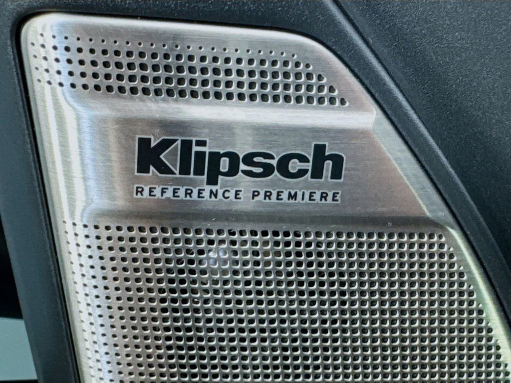 Used 2025 INFINITI QX80 Sensory image 19