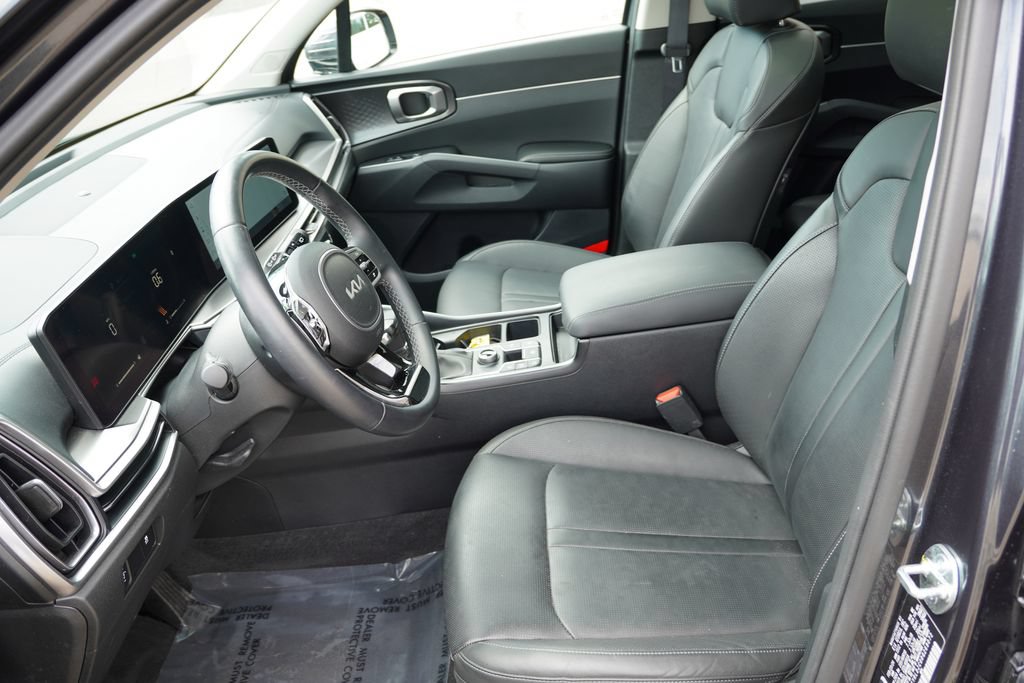 Certified 2024 Kia Sorento S w/ Panoramic Sunroof Package AWD/4WD image 15