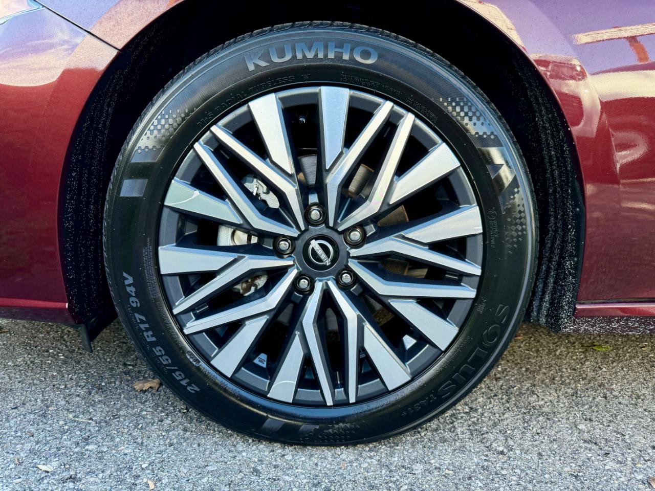 Used 2024 Nissan Altima 2.5 SV image 37