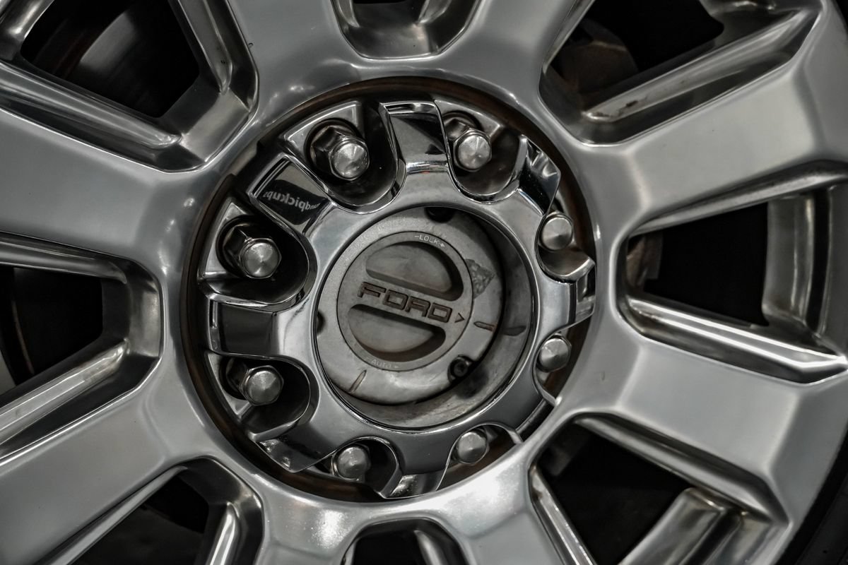 Used 2019 Ford F250 Platinum w/ Platinum Ultimate Package AWD/4WD image 59