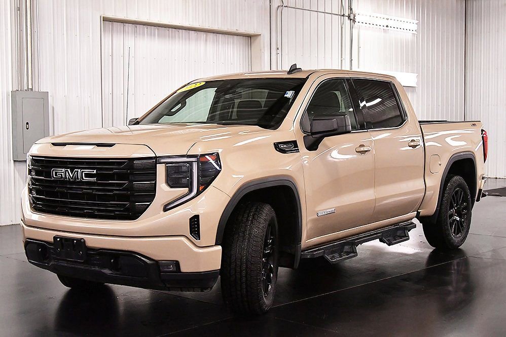 Used 2022 GMC Sierra 1500 Elevation image 3
