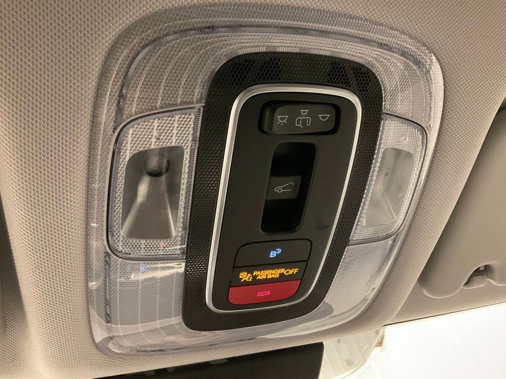 Used 2024 Hyundai Kona Limited image 22