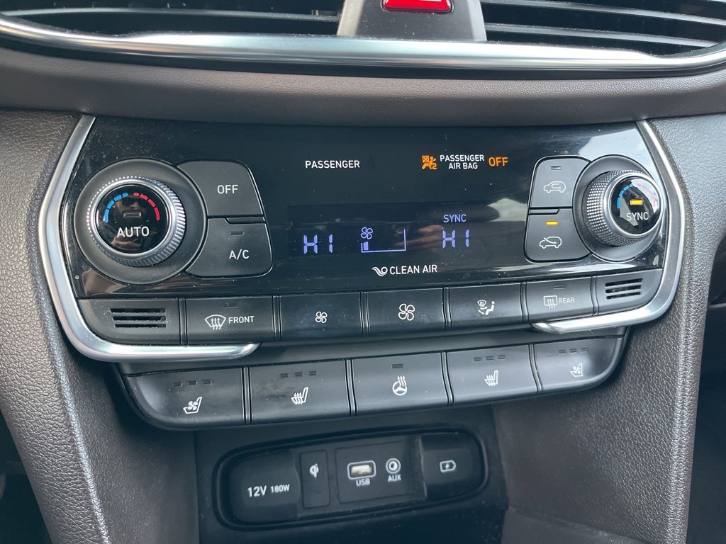 Used 2020 Hyundai Santa Fe Limited w/ Cargo Package image 15