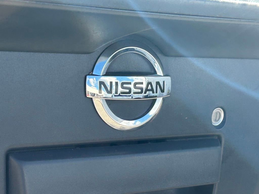 Used 2014 Nissan Frontier SV image 19