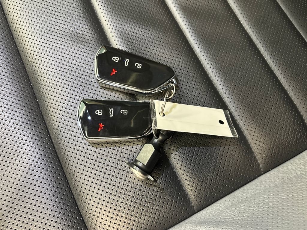 Used 2024 Volkswagen GTI Autobahn image 38