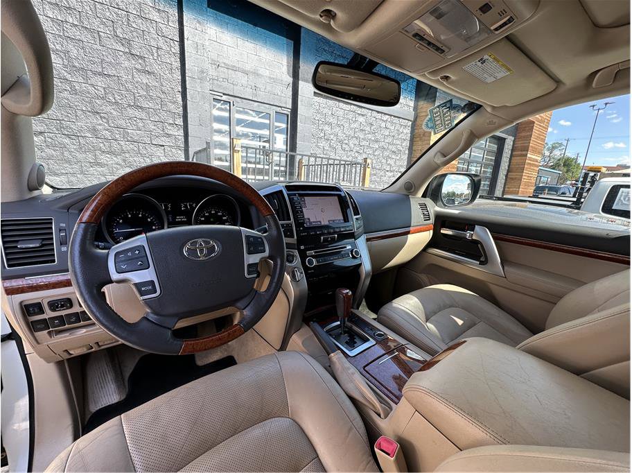 Used 2013 Toyota Land Cruiser AWD/4WD image 2
