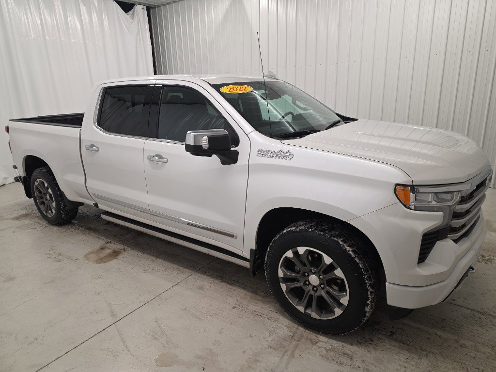Used 2022 Chevrolet Silverado 1500 High Country w/ Z71 Off-Road Package image 3