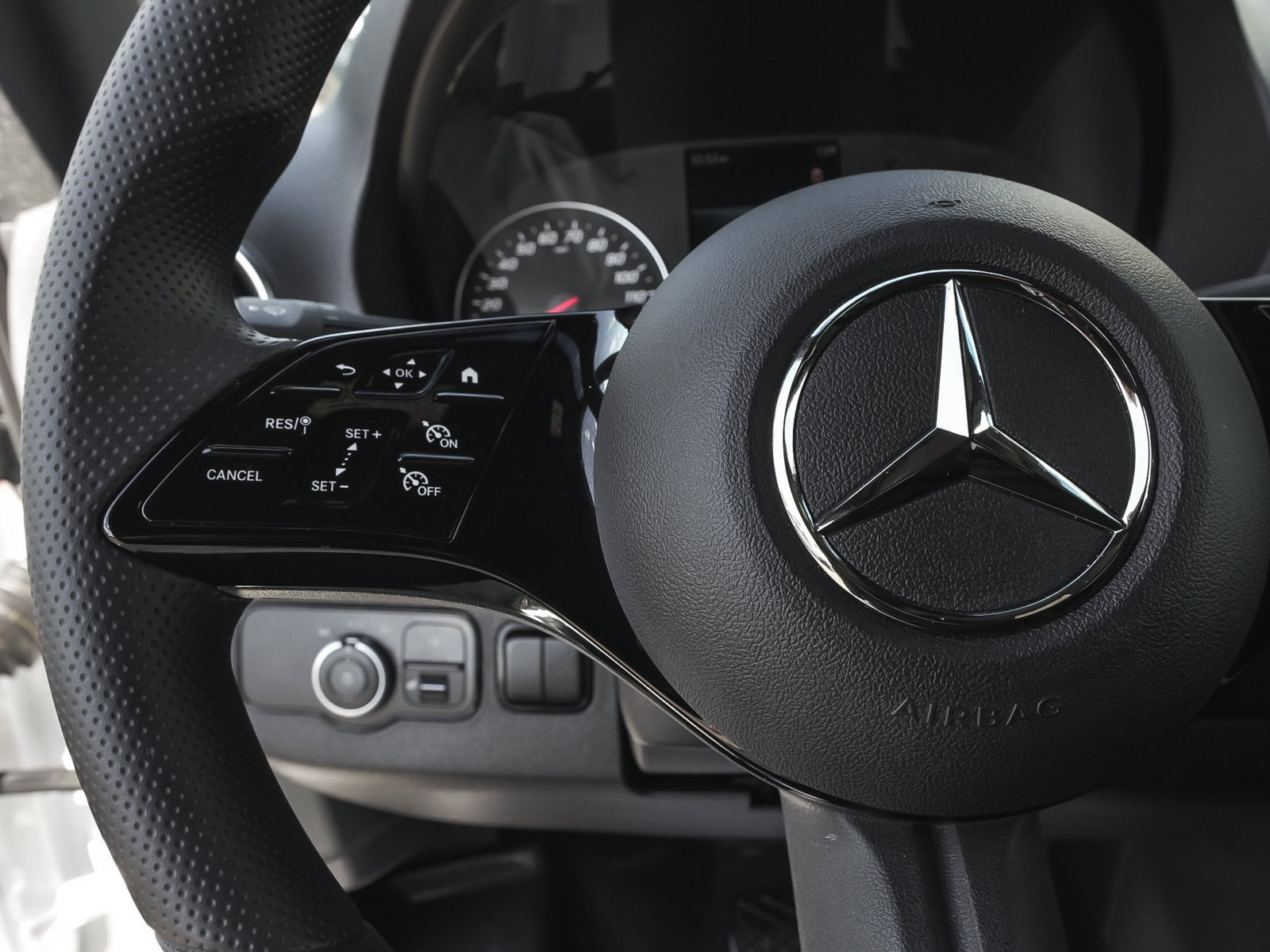Used 2026 Mercedes-Benz Sprinter 2500 image 17