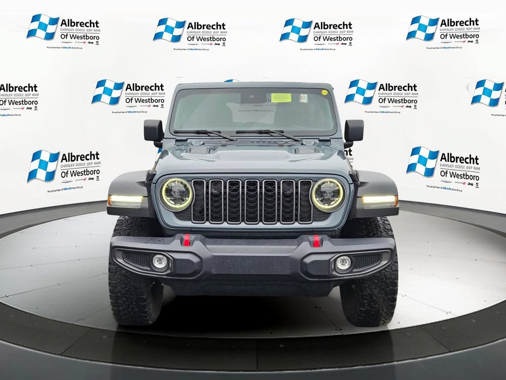 Used 2025 Jeep Wrangler Unlimited Rubicon AWD/4WD image 8