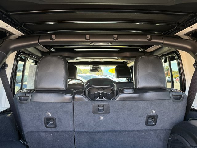 Used 2021 Jeep Wrangler Unlimited Sahara AWD/4WD image 21