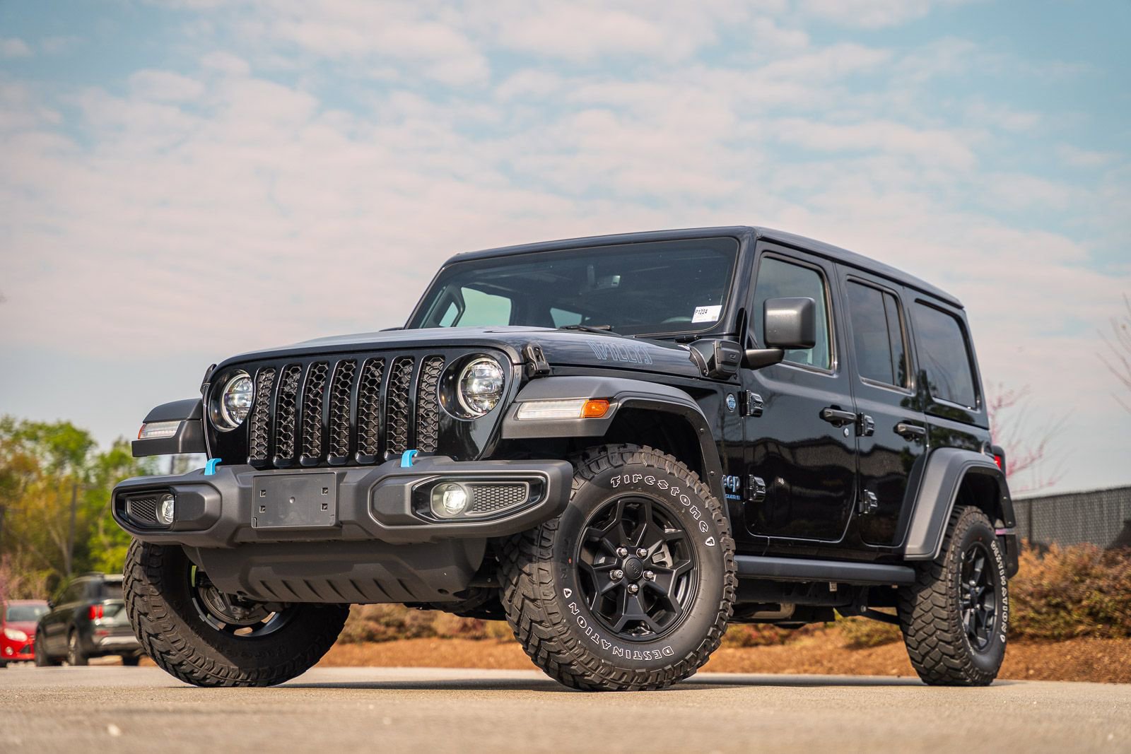 Used 2023 Jeep Wrangler Unlimited w/ Sun & Screen Package image 6