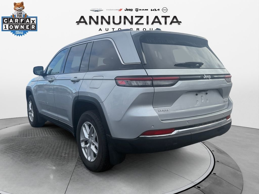 Certified 2025 Jeep Grand Cherokee Laredo X w/ Luxury Tech Group I AWD/4WD image 3