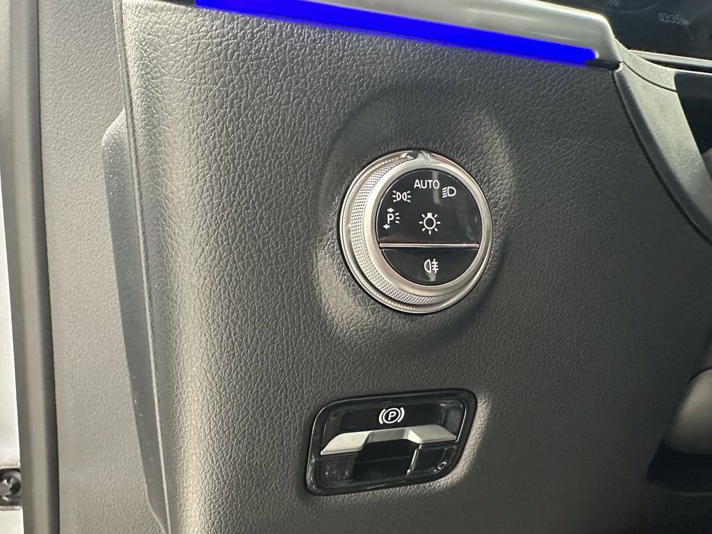 New 2026 Mercedes-Benz C 300 4MATIC Sedan image 34