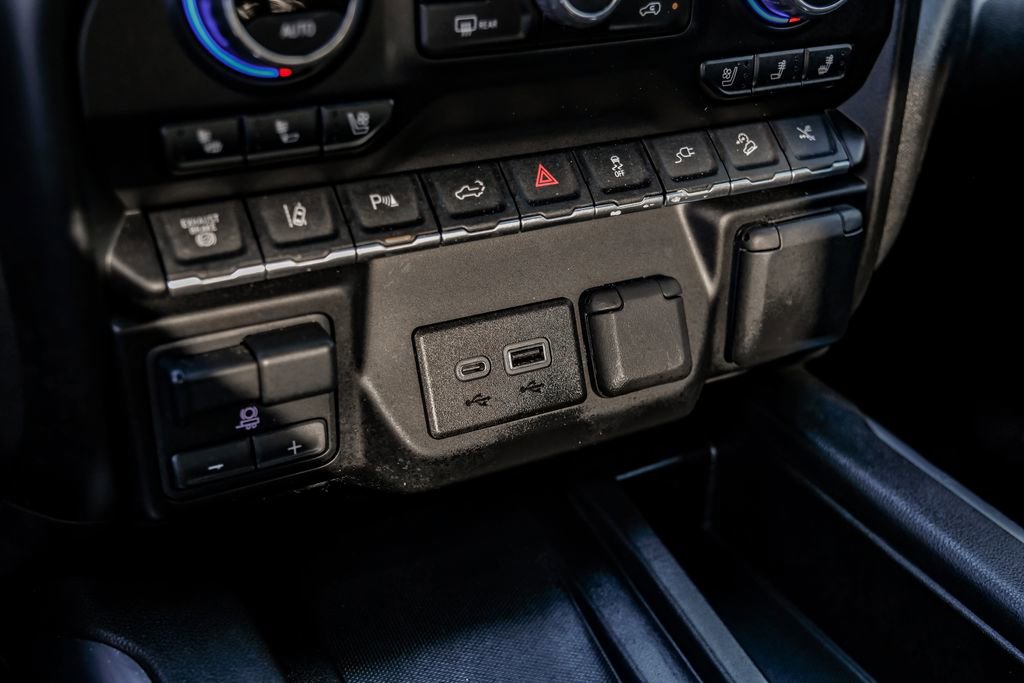 Used 2022 Chevrolet Silverado 3500 LTZ w/ Z71 Chrome Sport Edition image 33