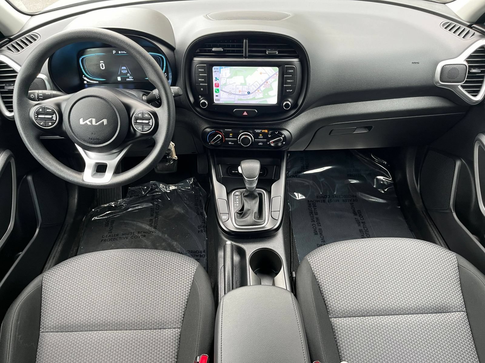 Used 2025 Kia Soul LX w/ LX Technology Package FWD image 33
