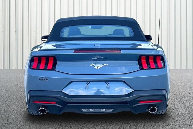 Used 2025 Ford Mustang Premium RWD image 4