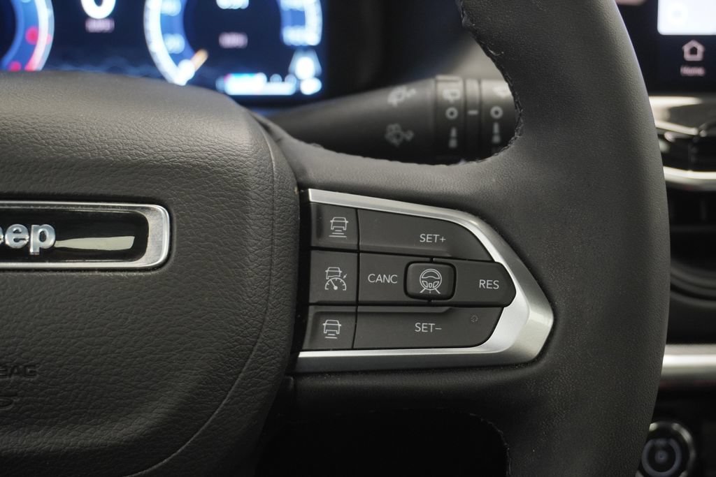 Certified 2023 Jeep Compass High Altitude w/ Driver Assist Group I AWD/4WD image 34