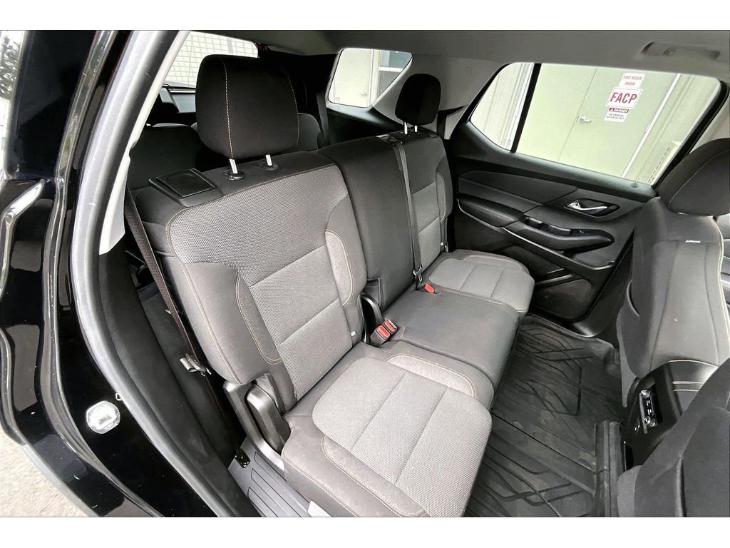 Used 2021 Chevrolet Traverse LS AWD/4WD image 26